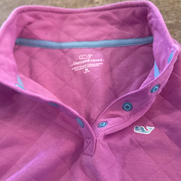 Vineyard Vines Pink Quilted Pullover NWOT size medium - Picture 4 of 5